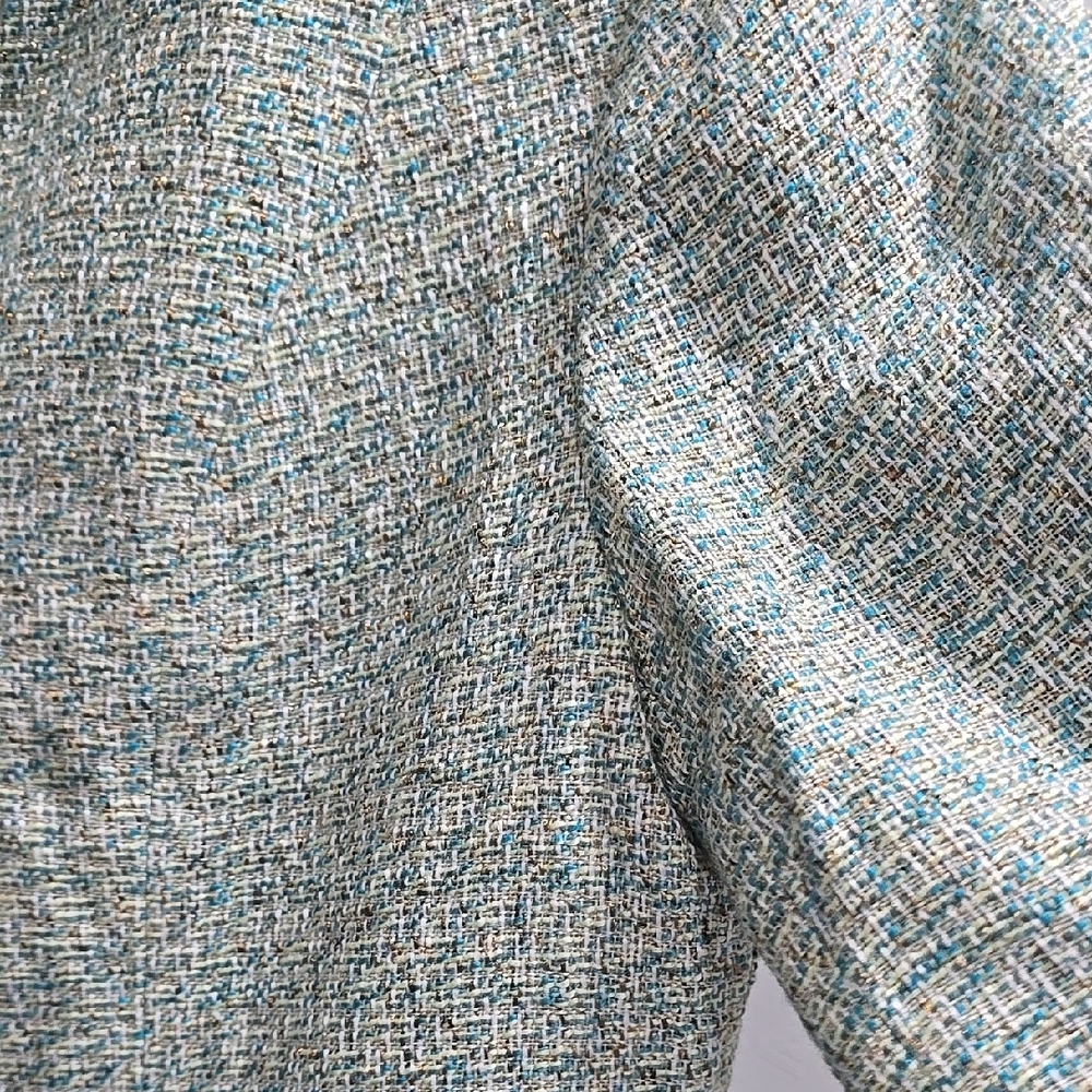 Chic Tweed Blazer in Green and White - Picture 5 of 10